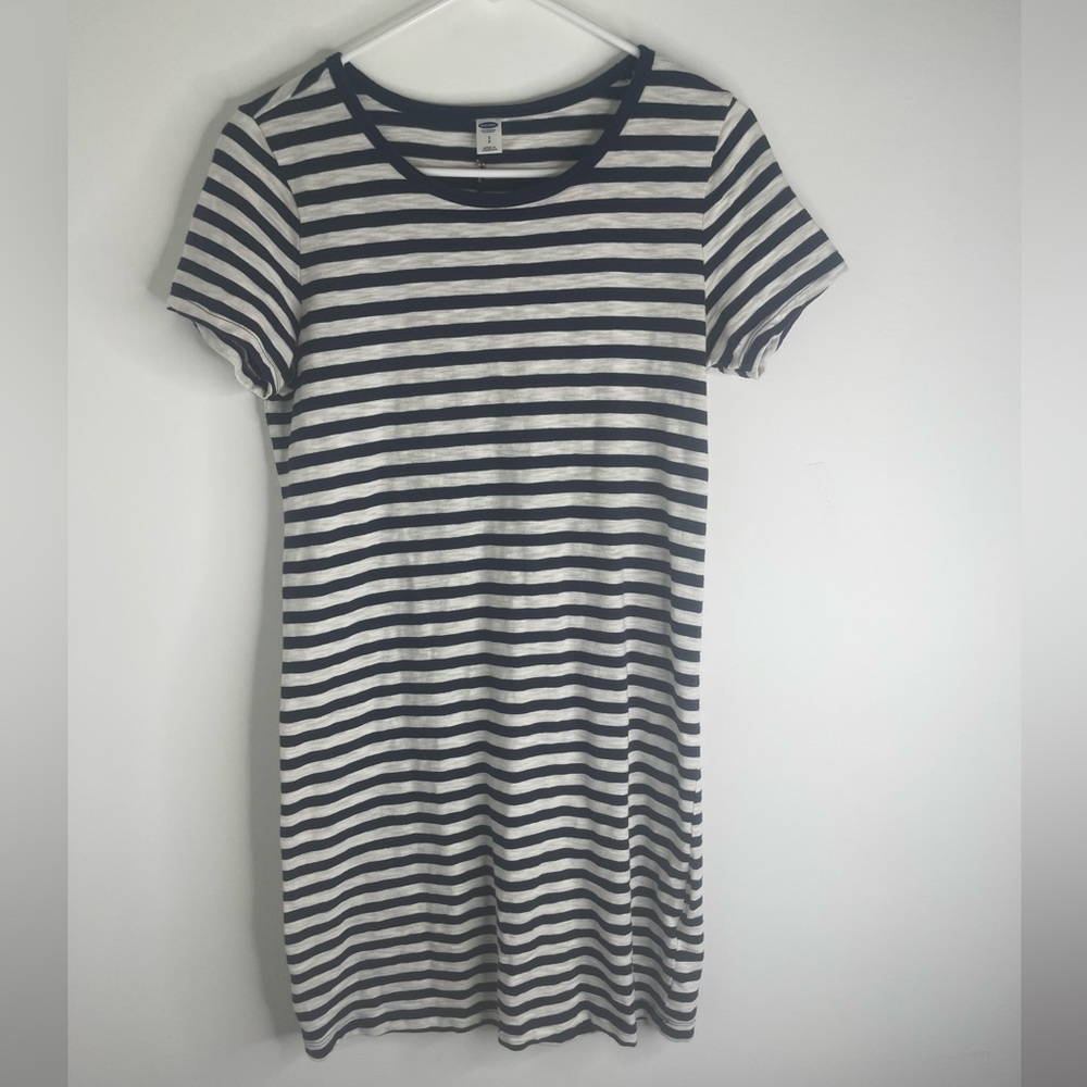 Old Navy Striped Navy and White dress